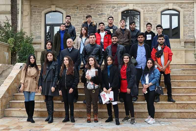 Azərbaycan Universitetinin tələbələri “Periferik genişlənmə” sərgisi ilə tanış olublar