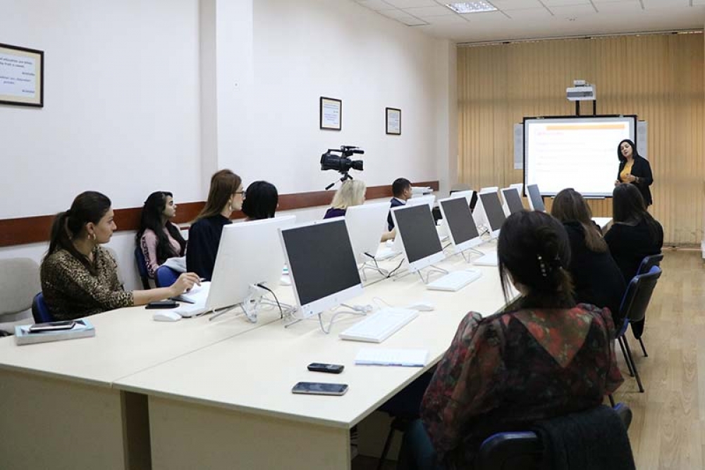 Azərbaycan Universitetində elmi məqalələrin hazırlanması qaydalarına həsr olunan növbəti seminar