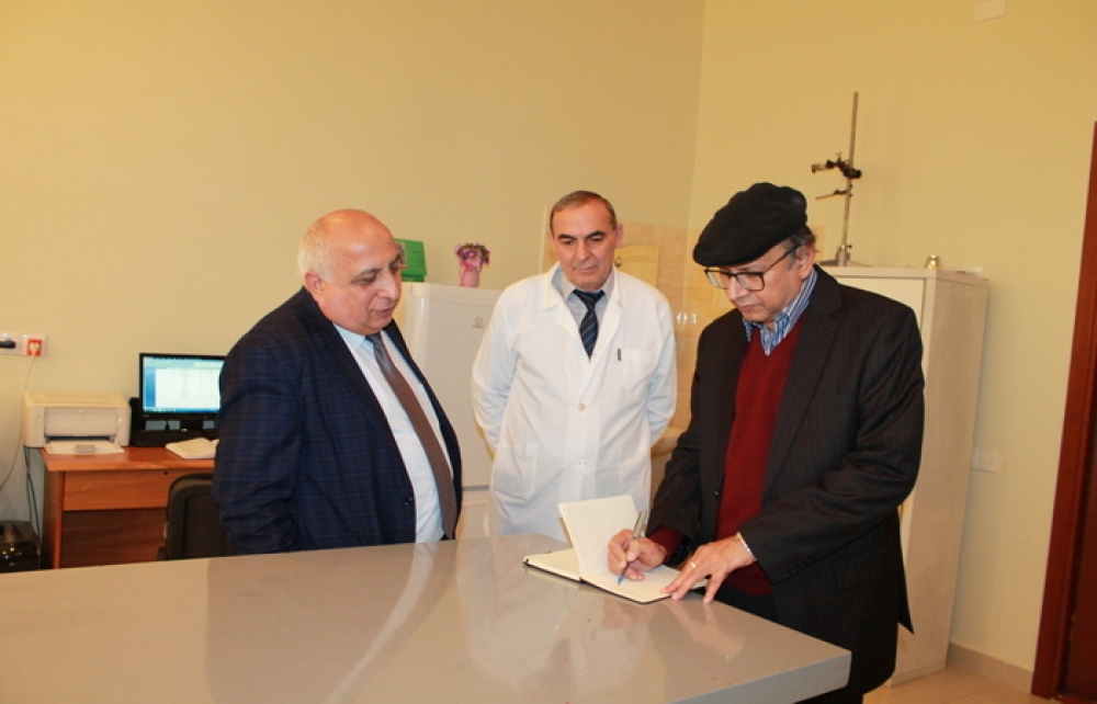 Pakistanlı alim Molekulyar Biologiya və Biotexnologiyalar İnstitutunda olub