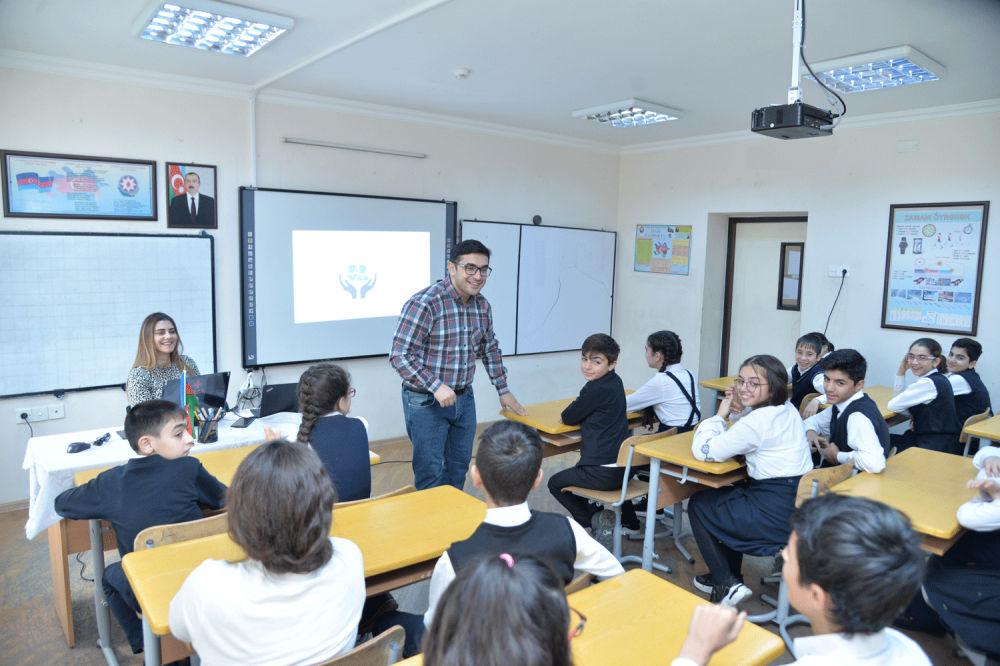 “Mənimlə danış” kampaniyası çərçivəsində seminar