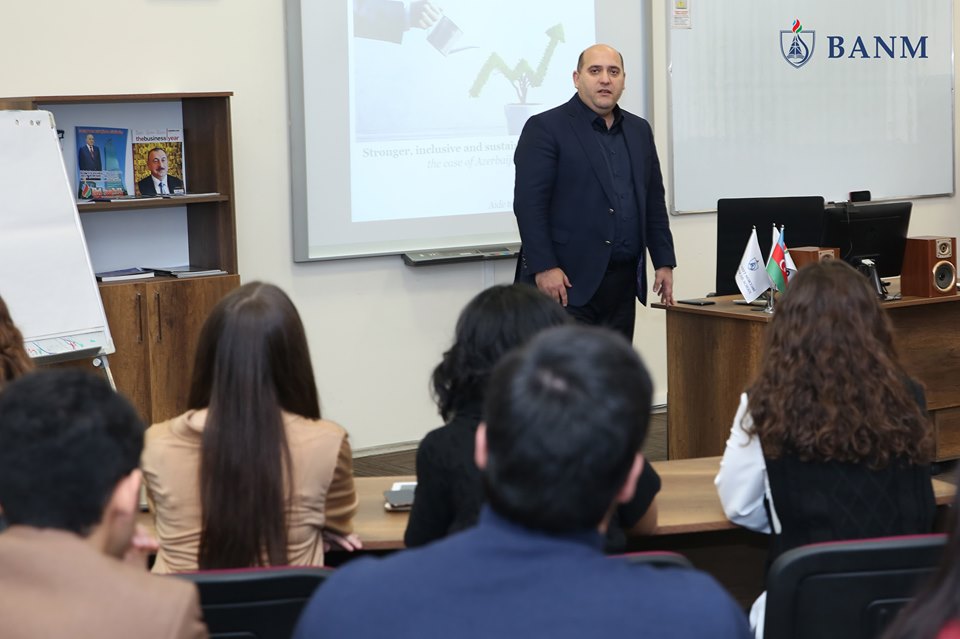 Birinci vitse-prezidentin köməkçisi  Bakı Ali Neft Məktəbində master-klass keçib
