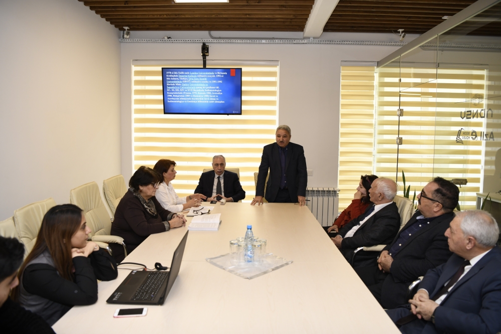 “Sedimentologiyanın əsasları” kitabının təqdimatı olub