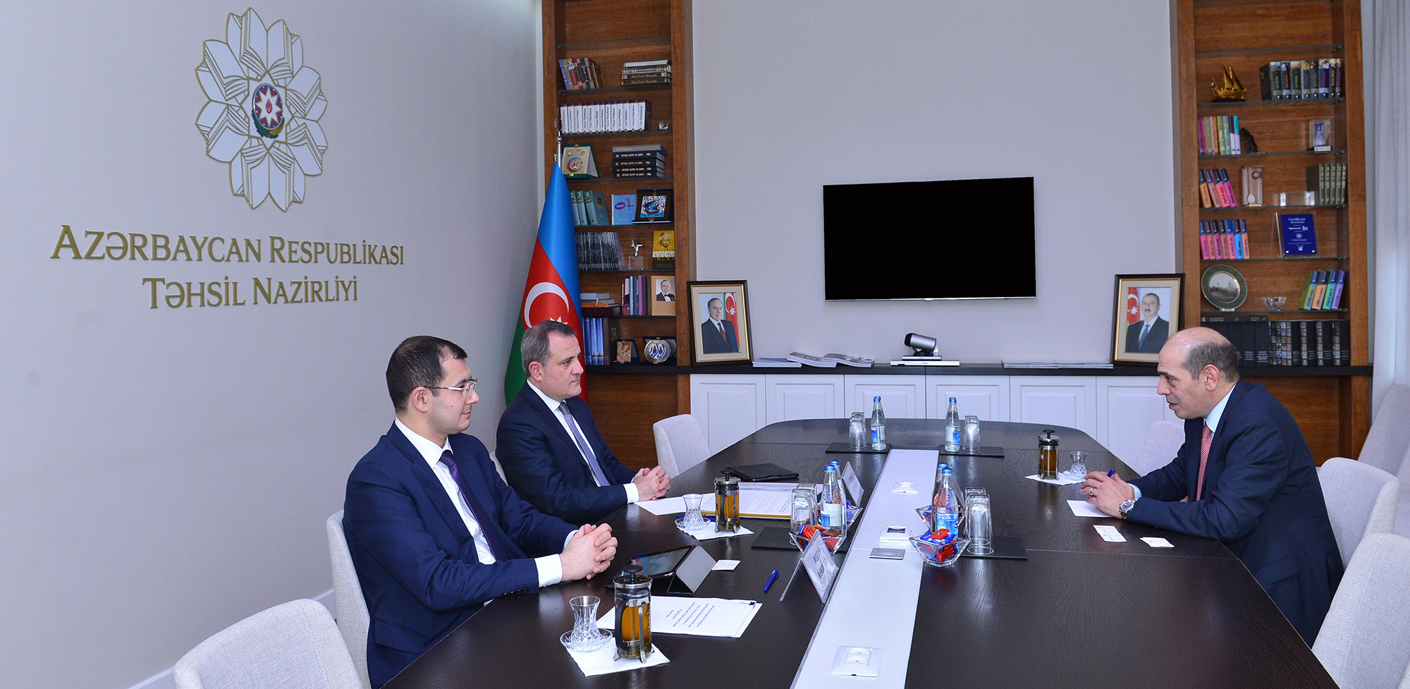 Təhsil naziri İordaniya Haşimilər Krallığının ölkəmizdə yeni təyin olunmuş fövqəladə və səlahiyyətli səfiri ilə görüşüb