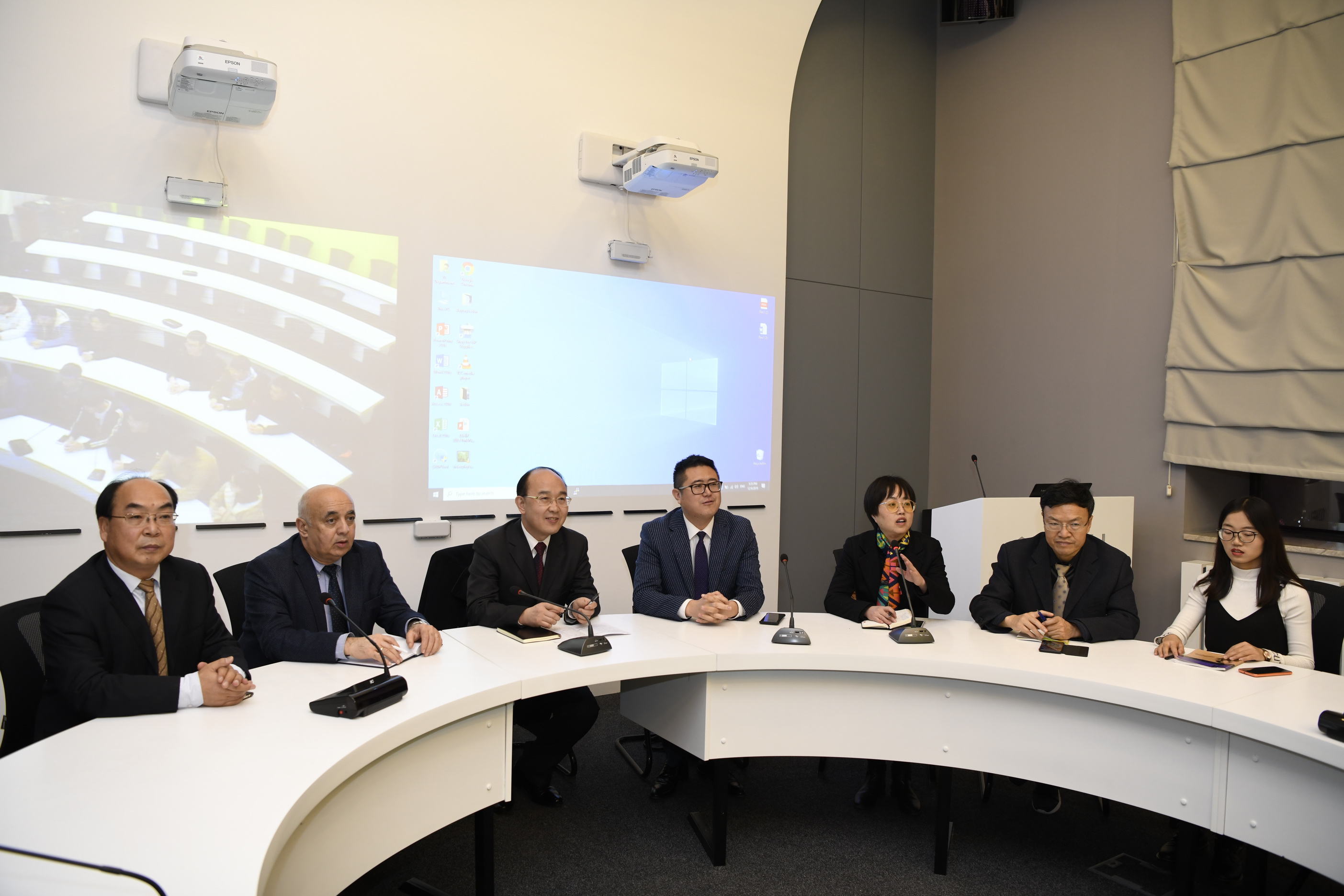 ADNSU-nun rektoru Çinin Lançjou Neft-kimya kollecinin nümayəndə heyəti ilə görüşüb