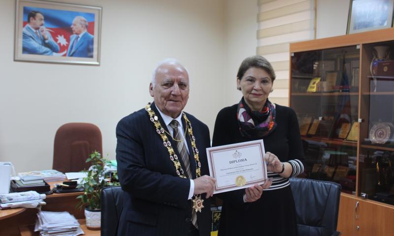 Yaqub Mahmudov fəxri professor oldu