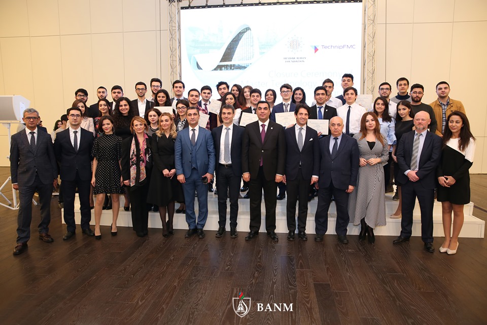 Bakı Ali Neft Məktəbinin 11 tələbəsi beynəlxalq magistr proqramı üçün seçilib