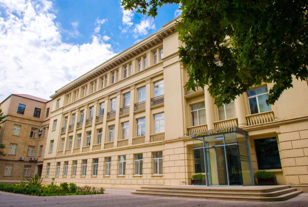 Xaricdə doktorantura təhsilinin maliyyələşdirilməsi ilə bağlı elan edilmiş sənəd qəbulunun müddəti uzadılıb