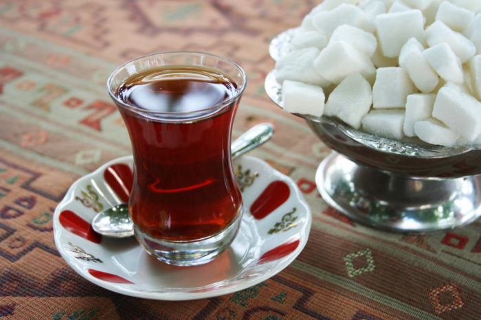 Çay içənlər daha çox yaşayır: Alimlər sübut etdi