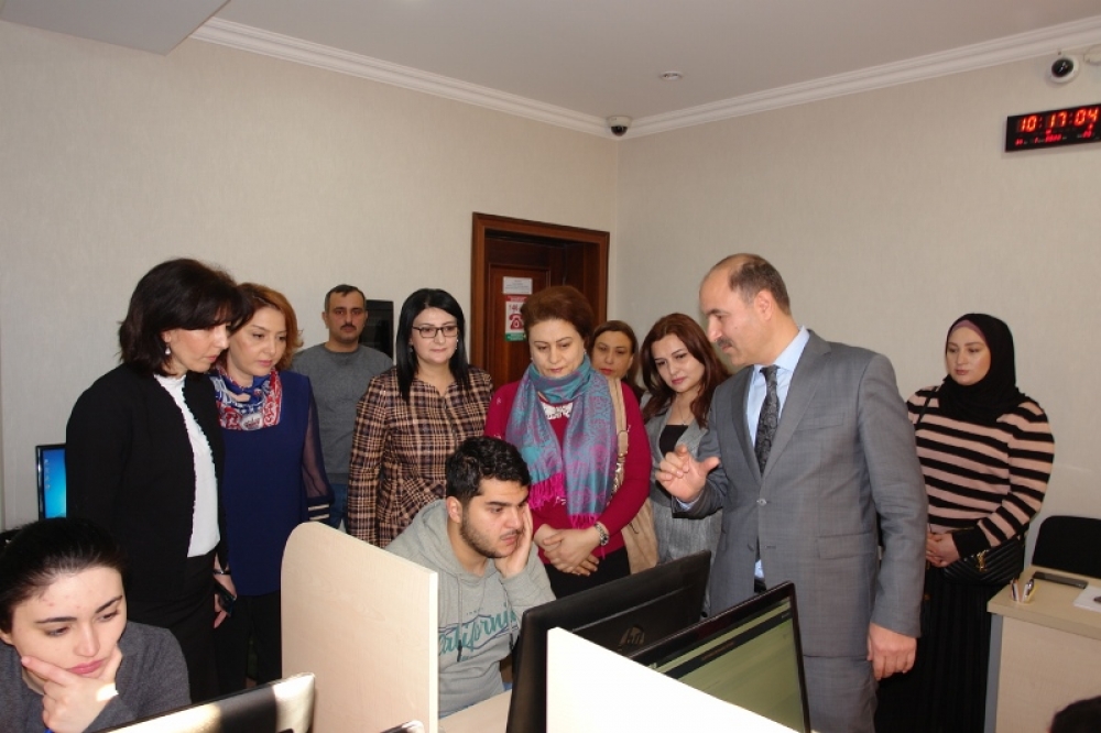 UNEC-də valideynlər qış imtahan sessiyasını izləyiblər