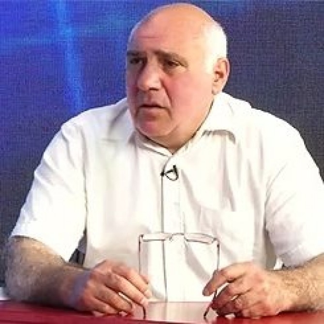 Professor İsmayıl Kazımov: Yeni tip qrammatika kitabları Azərbaycanda da yazılmalıdır