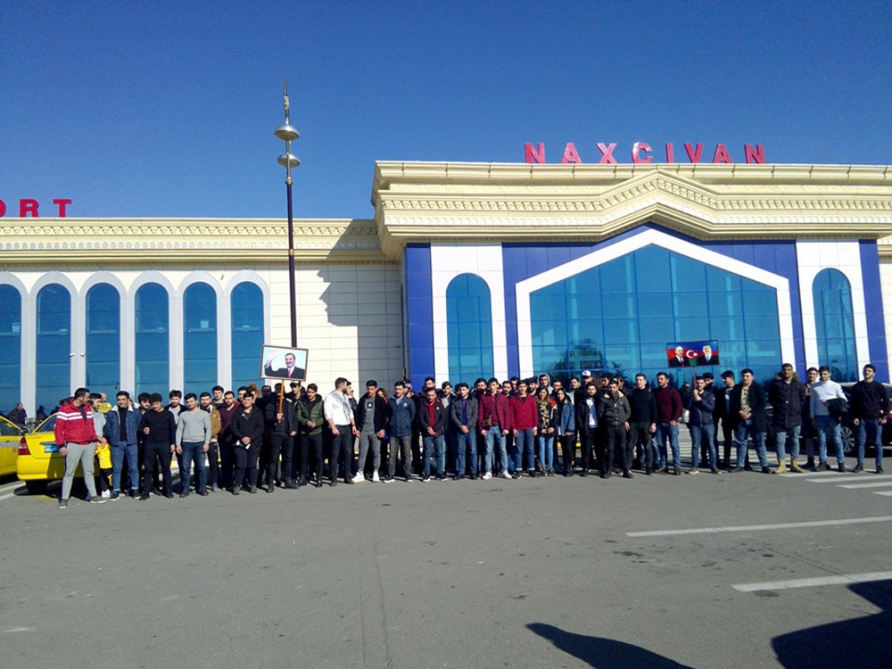 Azərbaycanlı tələbələr: Zəlzələ bölgəsindən təxliyəmizə kömək edən Prezidentimizə minnətdarıq  