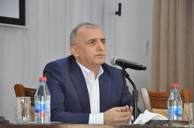 Hansı Universitetlər, Təhsil yoxsa Tədqiqat?    