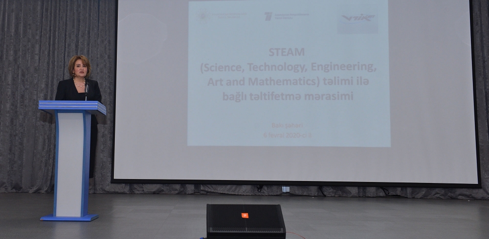STEAM tədrisi ilə bağlı təlimlərdə iştirak etmiş müəllimlərə sertifikatlar verilib