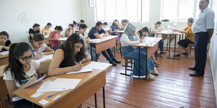 Qəbul imtahanlarına qeydiyyat davam edir