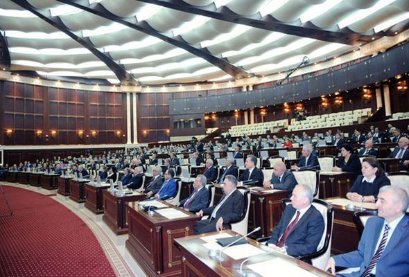 İlk  dəfə  seçilən bu deputatlar həm  də universitetlərdə çalışırlar-SİYAHI
