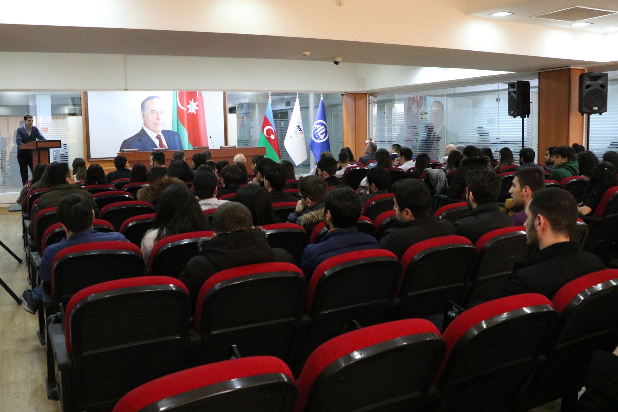Azərbaycan Universitetinin 171 tələbəsi istehsalat təcrübəsinə başladı