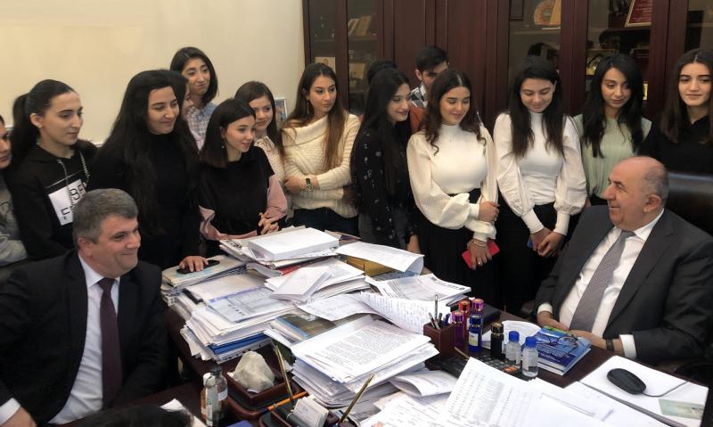 Tələbələrin Neft-Kimya Prosesləri İnstitutunda istehsalat təcrübəsi