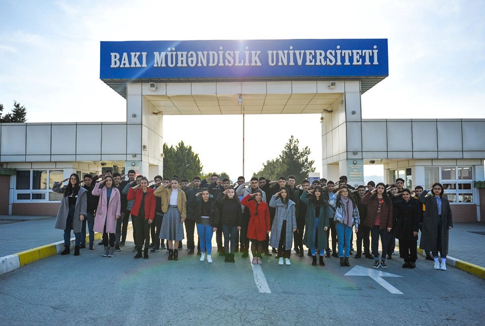 BMU tələbələri “Əsgərə salam” aksiyasına qoşulublar