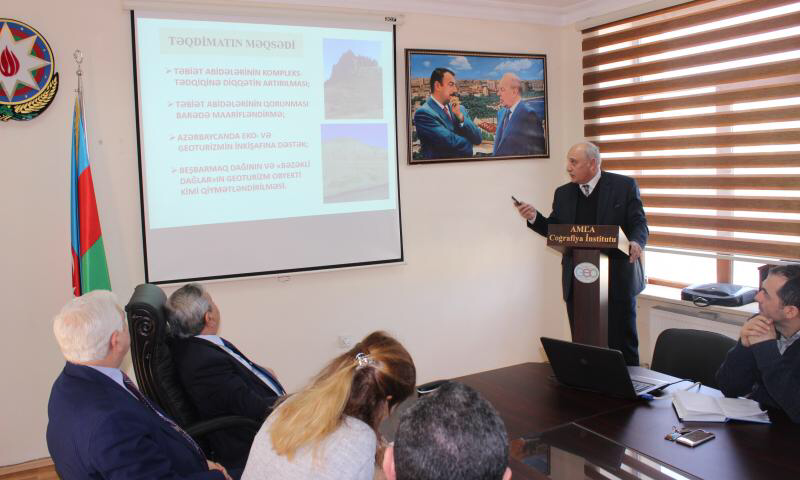 Təbiət abidələri turizm obyekti kimi