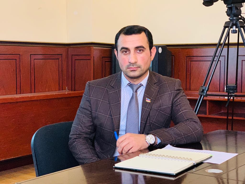 BDU-nun dekan müavini tələbələrə səsləndi: Pis günün ömrü az olar!