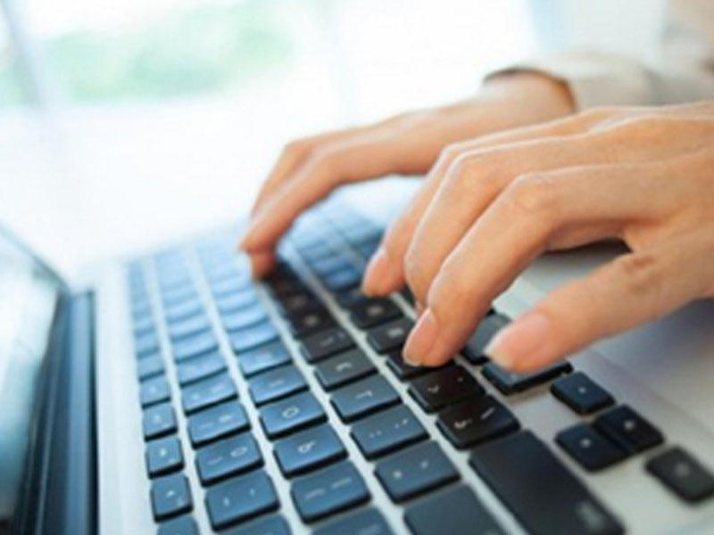 Müəllimlərlə bağlı yeni onlayn təlimlər  keçiriləcək - Nazirlik rəsmisi