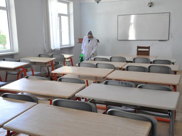 Mingəçevir Dövlət Universitetində virusla mübarizə sahəsində maarifləndirmə və dezinfiksiya tədbirləri davam etdirilir  