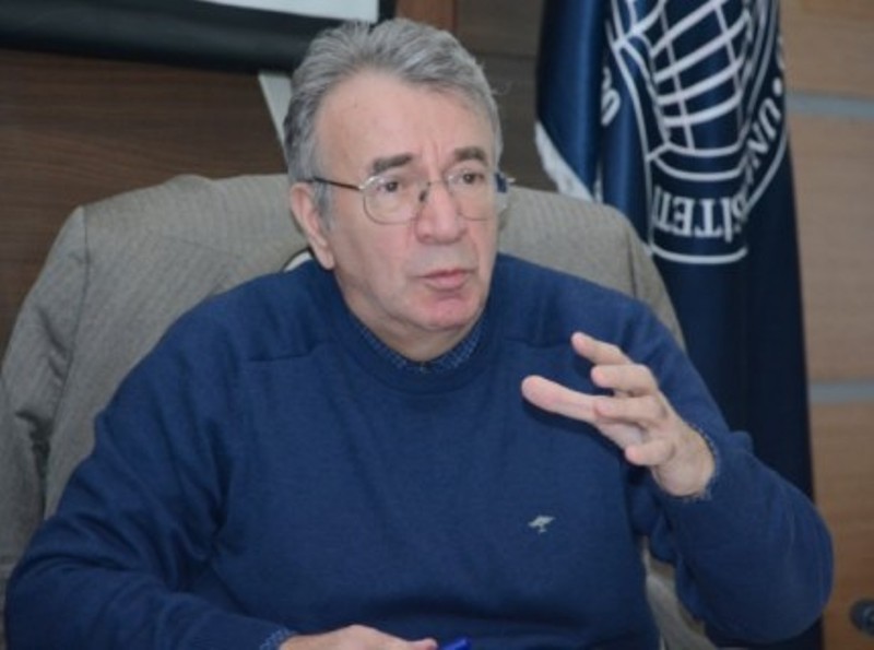 Prof. Məsud Əfəndiyev: “Distant təhsil forması əyani və qiyabi təhsil hesab edilə bilər” 