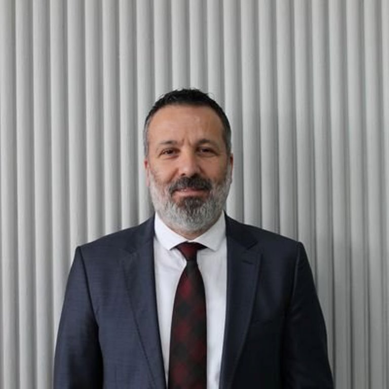 Trabzon Universitetinin dosenti tələbələrə onlayn mühazirə keçib