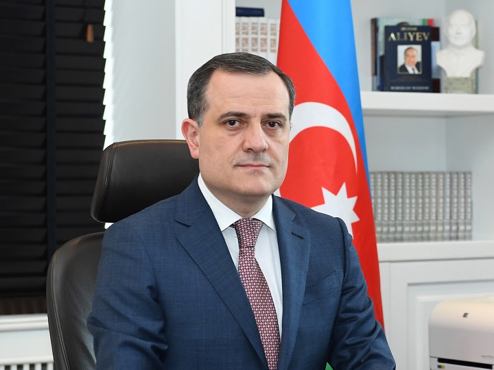 Ceyhun Bayramovdan tələbələrə təqaüdlərin ödənilməsi ilə bağlı AÇIQLAMA