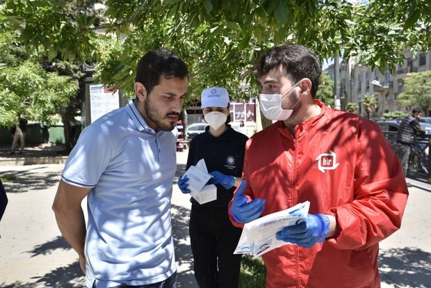 Könüllülərdən koronavirusla bağlı daha bir maraqlı aksiya 