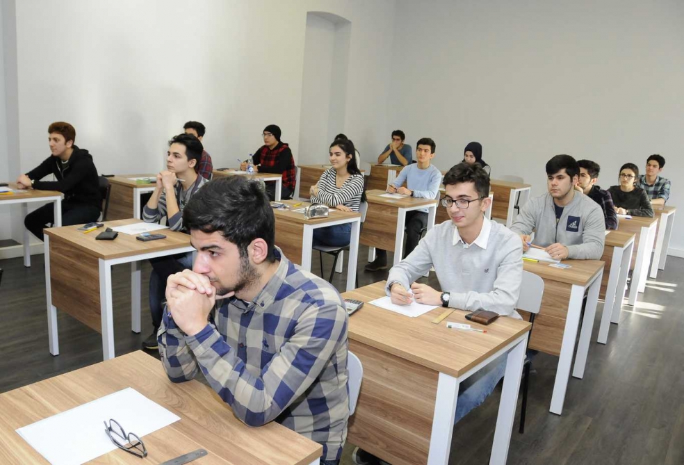 Azərbaycan-Fransız Universitetinin magistraturasına sənəd qəbulu yekunlaşıb  