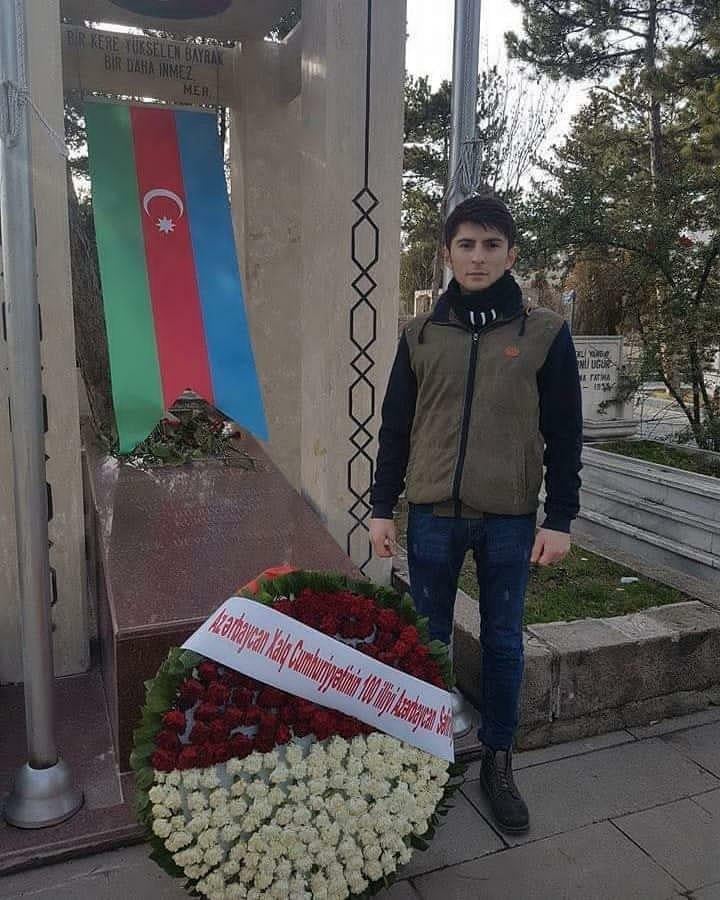 “Ev sahibi kirayəni yenidən qaldırdı, iş yerləri isə yoxdur”- Xaricdəki tələbəmiz