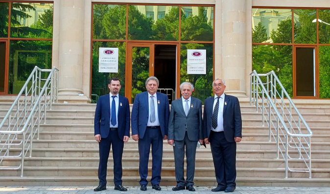 Fizika İnstitutunun alimləri təltif olundu-FOTO