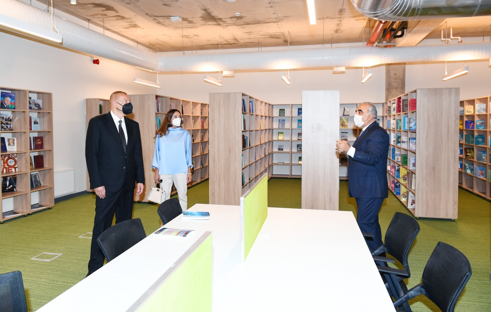 Prezident UNEC-in 3 saylı yeni tədris korpusunda - FOTOLAR
