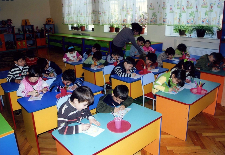Nazirlər Kabineti  tədrisin təşkili ilə bağlı qərarına dəyişiklik etdi
