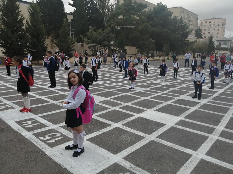 Şöbə müdiri məktəblərdə koronavirusla bağlı vəziyyətdən danışdı  