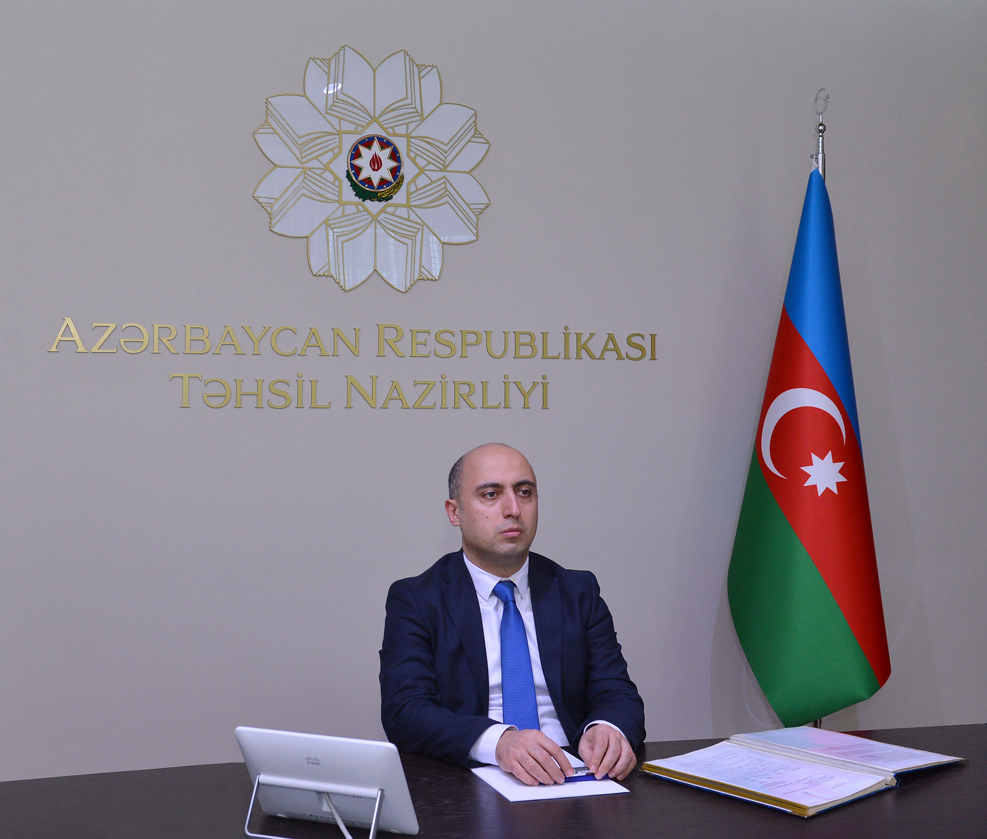 Emin Əmrullayev: 3 məktəbdə karantin qaydalarına əməl edilməsi ilə  bağlı qanun pozuntuları qeydə alınıb
