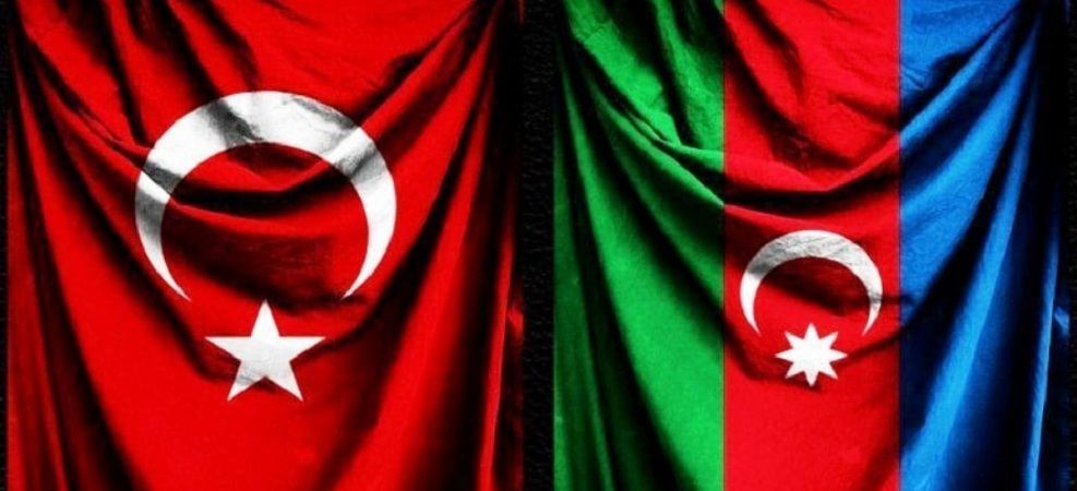AzMİU-nun əcnəbi məzunlarından Ordumuza dəstək  