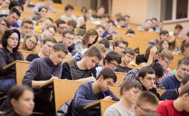  Universitetlər distant təhsilə keçir - Ukraynada