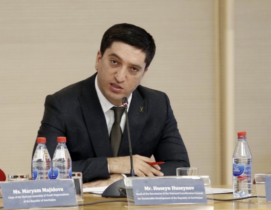 İqtisadiyyat Nazirliyinin şöbə müdiri UNEC- də aparılan  müzakirələrdə iştirak edib  