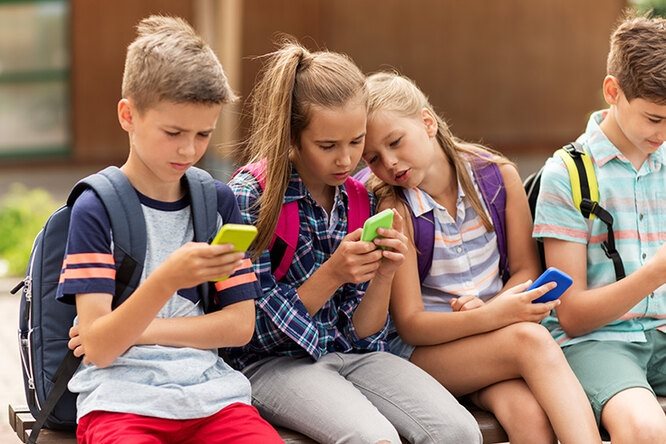 Şagird və uşaqların əlindən telefon-planşetləri almaq düzgün deyil-SƏBƏB  