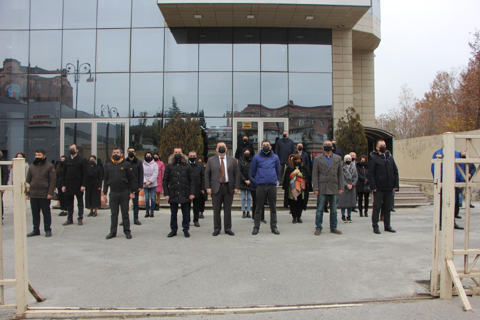 DİM -də Vətən müharibəsi şəhidlərinin əziz xatirəsi yad edilib - FOTO