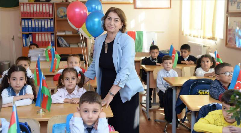 İlk müəllim, ilk sevgi...