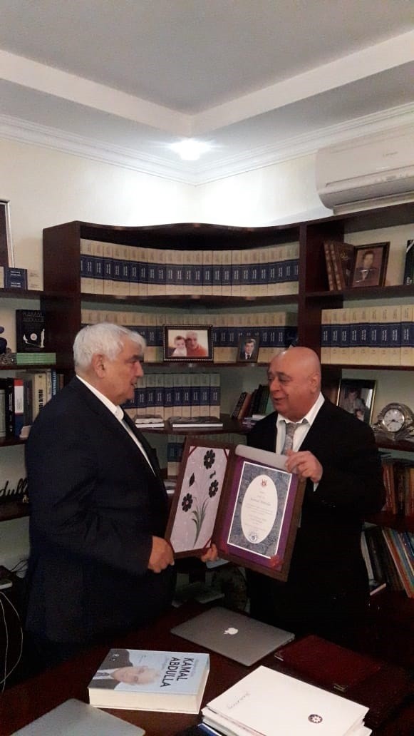 Kamal Abdulla Türk Ədəbiyyatı Fondunun fəxri üzvü seçilib - FOTO