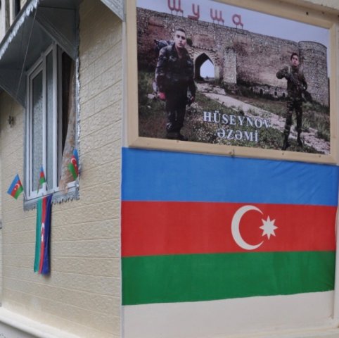 MDU-nun  əməkdaşları şəhid məzunların ailələrini ziyarət ediblər - FOTO