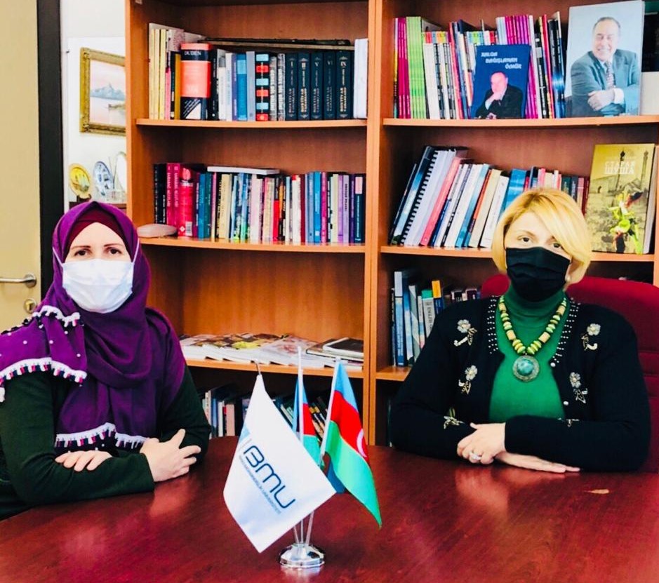 BMU-nun Qadınlar Şurası universitetin məzununa maddi dəstək göstərib