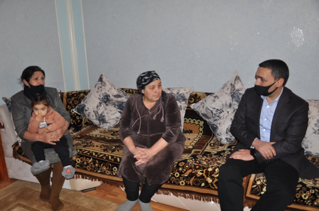 MDU  əməkdaşları Şəhid Oruc Nəcəflinin ailəsini ziyarət ediblər  