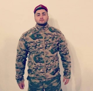 “Cəsur döyüşçü” medalı ilə təltif olunan qazi: “Yerə səs dinləmə cihazı da quraşdırmışdılar ki…”