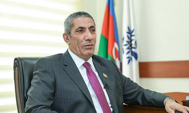 Təhsil haqqını ödəyə bilməyən tələbələr dərsdən sonra işləsinlər - Siyavuş Novruzov  
