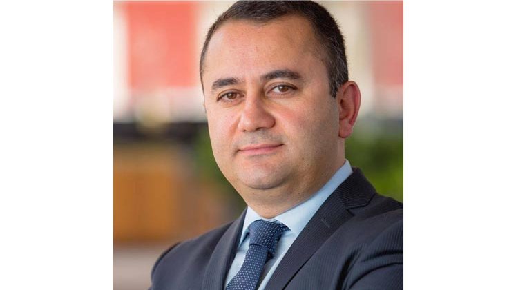 “Sosial şəbəkələrdə müzakirələr brifinqin mövzusundan çox, ali təhsilin keyfiyyətinə aid oldu” – Nazir müşaviri